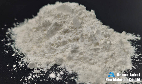 從礦山到屏幕：鈉長(zhǎng)石如何悄然撐起萬(wàn)億級(jí)玻璃陶瓷產(chǎn)業(yè)？